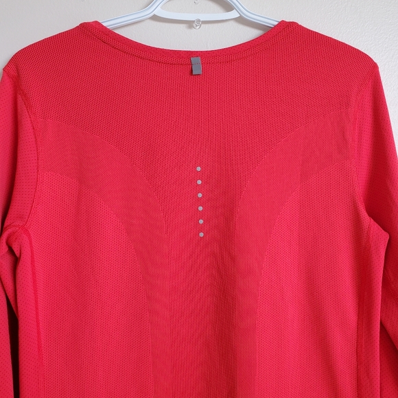 Nike Dry Fit long sleeve coral shirt sz M - Picture 5 of 10
